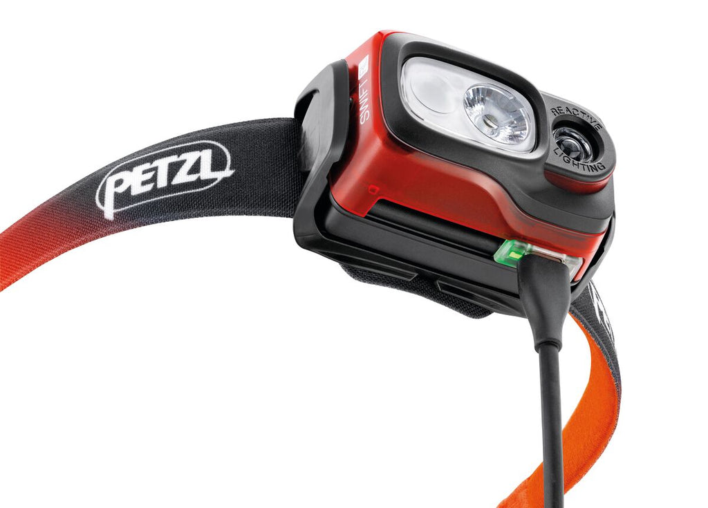 PETZL SWIFT RL ヘッドランプ 900lm アイテム001 PETZL SWIFT RL Headlamp - 900 lumens