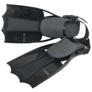 UNIVERSAL FINS